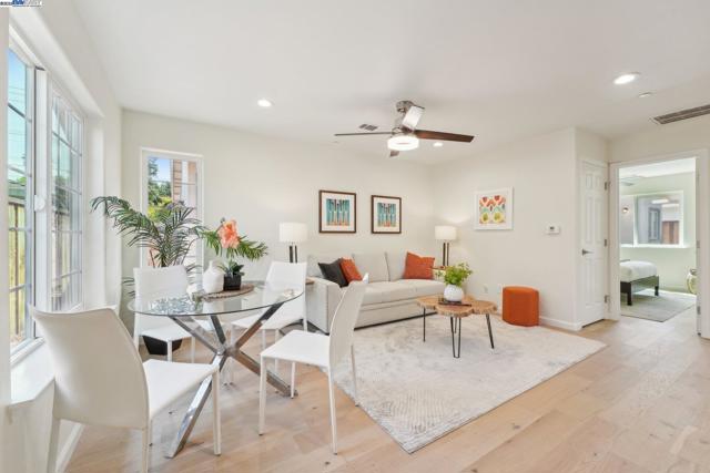 Image 40 of 60 For 227 Holmes St