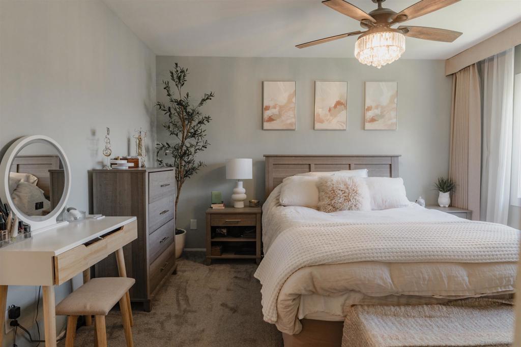 MLS #250033095SD img 24