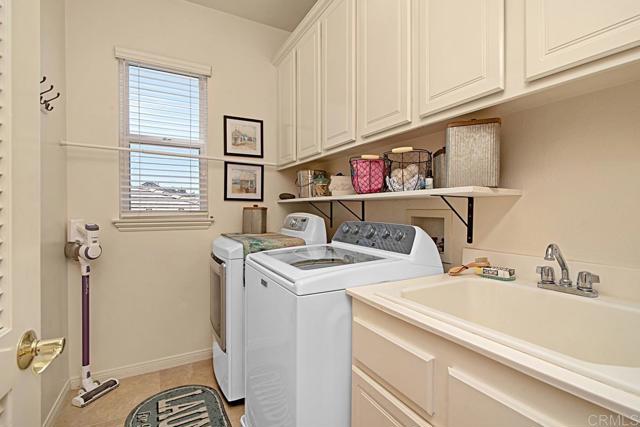 595 S Hidden Trails Road, Escondido CA: https://media.crmls.org/mediaz/bf0db73a-b865-4969-b5e7-b445b80b2026.jpg