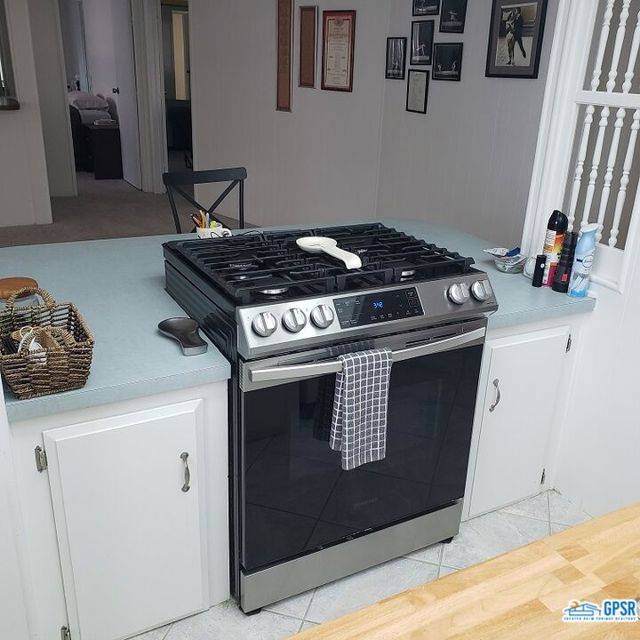 Kitchen range/oven