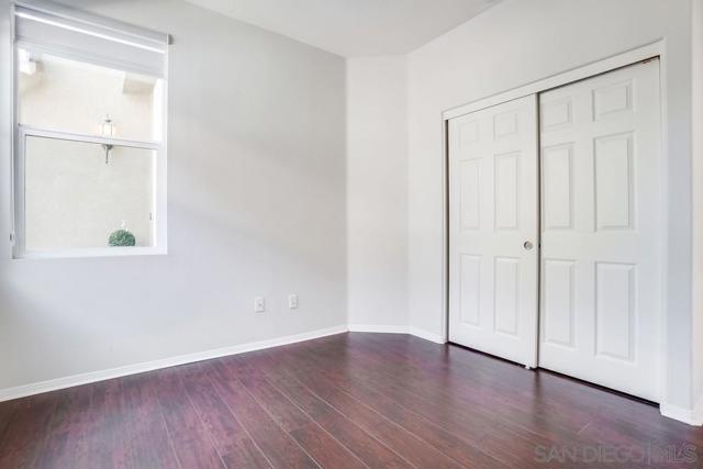 5423 Foxtail Loop, Carlsbad CA: https://media.crmls.org/mediaz/bf0e60f7-469e-48b5-b388-d64f9544ffb1.jpg
