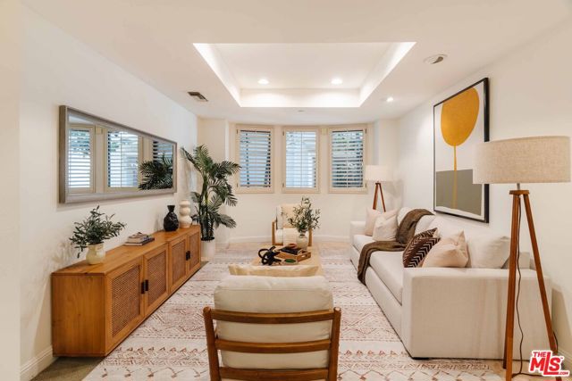 Drew Fenton | 12218 Montana Avenue Los Angeles CA | MLS: 7070013