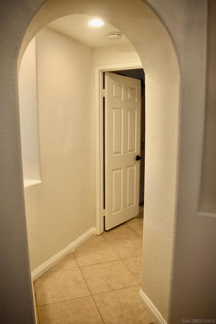 2206 Luz Way, Oceanside CA: https://media.crmls.org/mediaz/bf0fd0bb-b173-404e-8958-3bf684475e8b.jpg