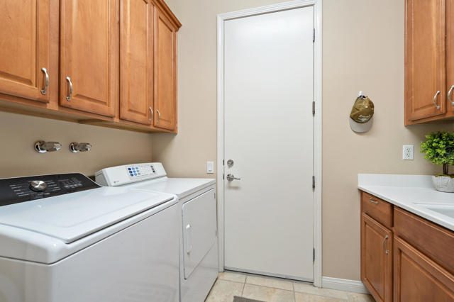 80775 Camino Santa Paula, Indio CA: https://media.crmls.org/mediaz/bf100cef-5475-422d-94c9-d649f3d3c846.jpg