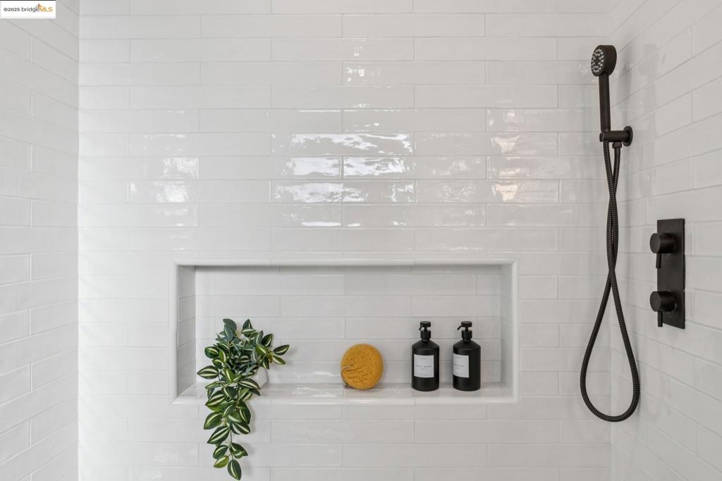 MLS #41115546 image #36