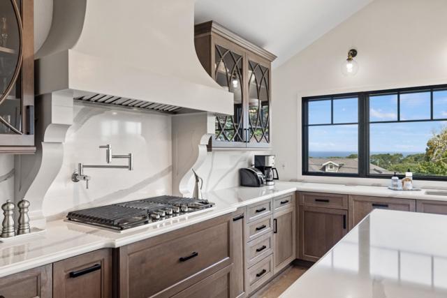 1015 Jewell Avenue, Pacific Grove CA: https://media.crmls.org/mediaz/bf10a18e-e2ae-4d9c-a239-b64cb049f91d.jpg