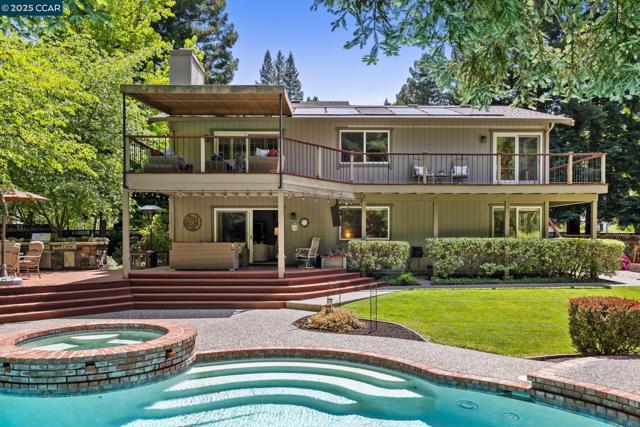 210 Still Creek Rd, Danville CA: https://media.crmls.org/mediaz/bf10e738-55af-4d5c-8275-7efd118e8efb.jpg
