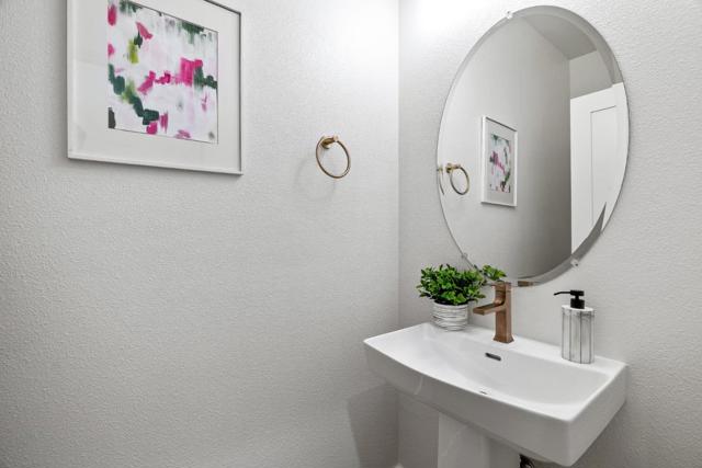 931 Woodside Road, Redwood City CA: https://media.crmls.org/mediaz/bf1137f1-ba21-480e-b6ca-3f57230b42de.jpg