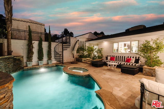 1455 Rising Glen, Los Angeles CA: https://media.crmls.org/mediaz/bf119996-8434-4fa1-a435-123a71157251.jpg