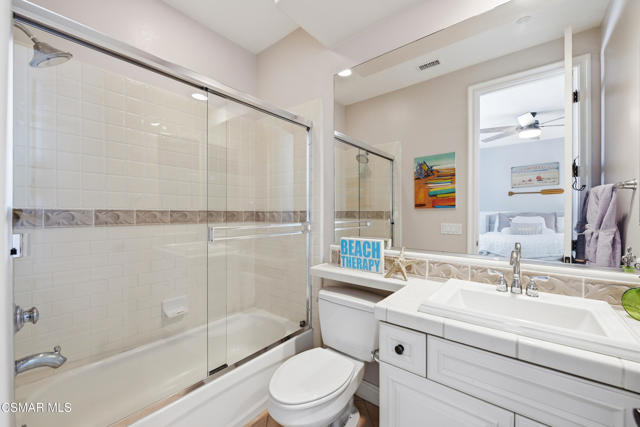 Image 61 of 100 For 5068 Shady Trail Street