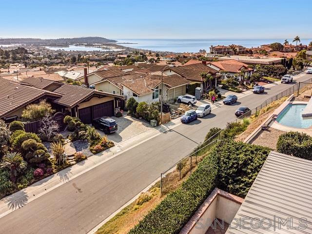 1619 Calle De Primra, La Jolla, California 92037, 4 Bedrooms Bedrooms, ,2 BathroomsBathrooms,Single Family Residence,For Sale,Calle De Primra,250017272SD