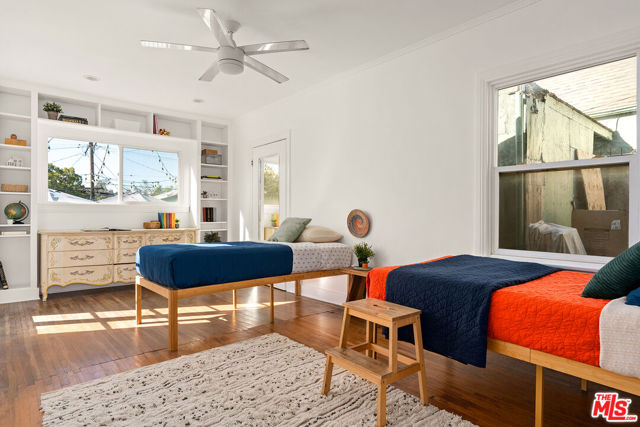 3220 Garden Avenue, Los Angeles CA: https://media.crmls.org/mediaz/bf130f7b-5adb-44f7-92b8-b35d81fc9731.jpg