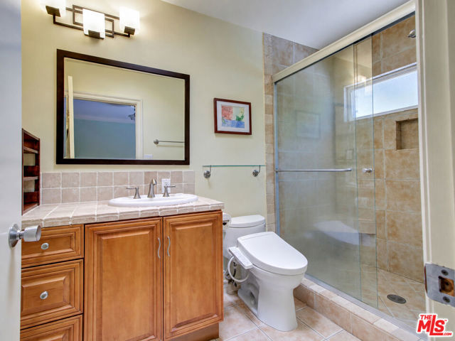 5720 El Rincon Way photo 25