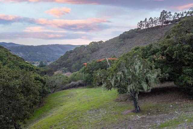 28007 Mercurio Road, Carmel Valley CA: https://media.crmls.org/mediaz/bf135eaf-54f3-430b-99e0-28402014fa56.jpg