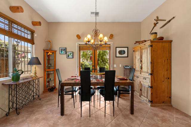 54125 Eisenhower Drive, La Quinta CA: https://media.crmls.org/mediaz/bf1393ed-2ee2-4965-9644-68ae294519eb.jpg