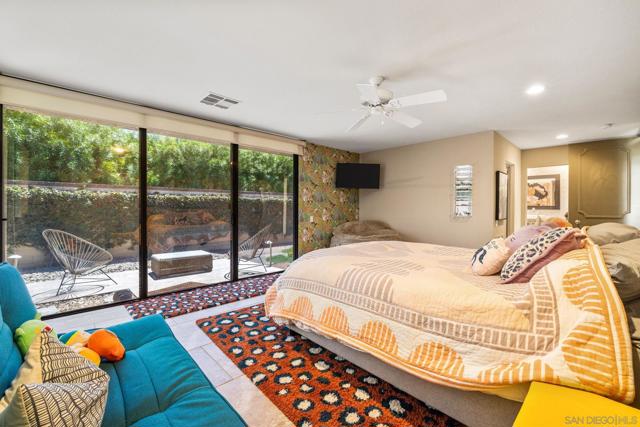 142 Yale Dr, Rancho Mirage CA: https://media.crmls.org/mediaz/bf13a1b8-3f45-482f-8b5b-b68cfe10f399.jpg