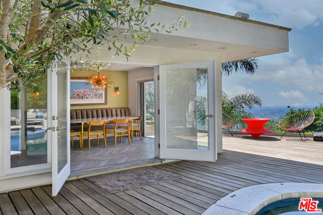 2137 Sunset Plaza Dr. photo 41