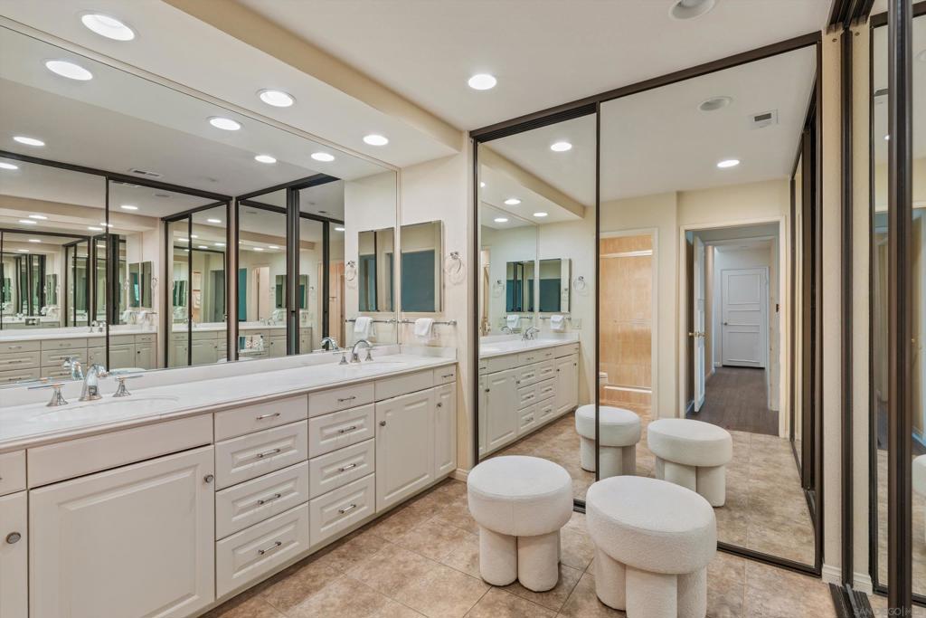 6667 La Jolla Scenic Drive South - photo 19