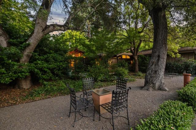 3323 Woodside Road, Woodside CA: https://media.crmls.org/mediaz/bf1445dd-02ca-467c-b7cc-034d30c44392.jpg