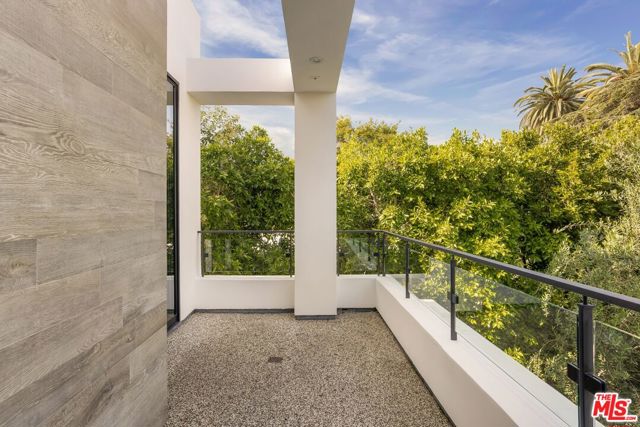 649 N Edinburgh Avenue, Los Angeles CA: https://media.crmls.org/mediaz/bf14f364-92b1-44a3-b811-c7e3bc24a7a3.jpg
