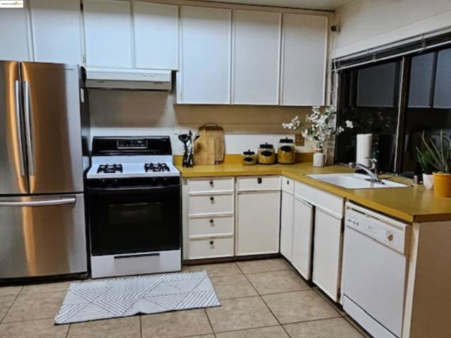 4500 Bell Ct, Richmond CA: https://media.crmls.org/mediaz/bf1524e1-b194-4d37-ac2b-b578bcc23705.jpg