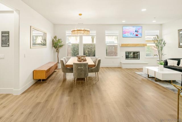 10528 Pinion Trl, Escondido CA: https://media.crmls.org/mediaz/bf152e7f-871c-4153-9504-0161befce501.jpg