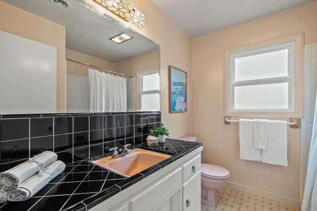 265 15th Avenue, Santa Cruz CA: https://media.crmls.org/mediaz/bf15a2ca-0ac1-470a-b99e-1d06f7caf2c1.jpg