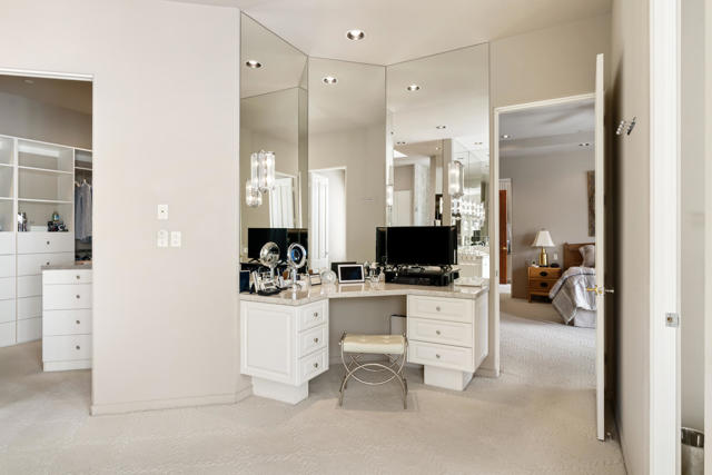 900 Dogwood Circle E, Palm Springs, CA 92264