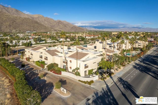 255 Avenida Caballeros, Palm Springs, California 92262, 2 Bedrooms Bedrooms, ,Condominium,For Sale,Avenida Caballeros,24433207