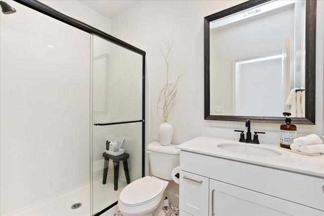 80435 Palatine Crt Court, La Quinta CA: https://media.crmls.org/mediaz/bf16e3e8-4d1a-430b-becd-7034da0df361.jpg