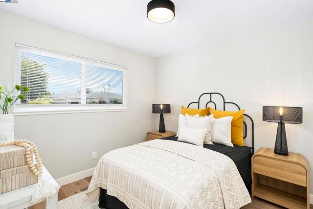 14272 Santiago Rd, San Leandro CA: https://media.crmls.org/mediaz/bf1889ce-7fc5-4c26-bb4d-be2685838130.jpg