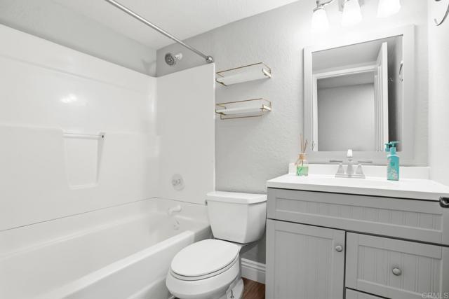 Detail Gallery Image 18 of 35 For 391 via Almansa, Encinitas,  CA 92024 - 4 Beds | 3 Baths