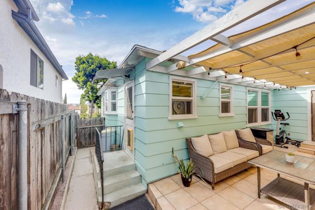 4375 77 Arizona St, San Diego CA: https://media.crmls.org/mediaz/bf19d277-059b-44de-9fbc-f9f5b4675dd6.jpg