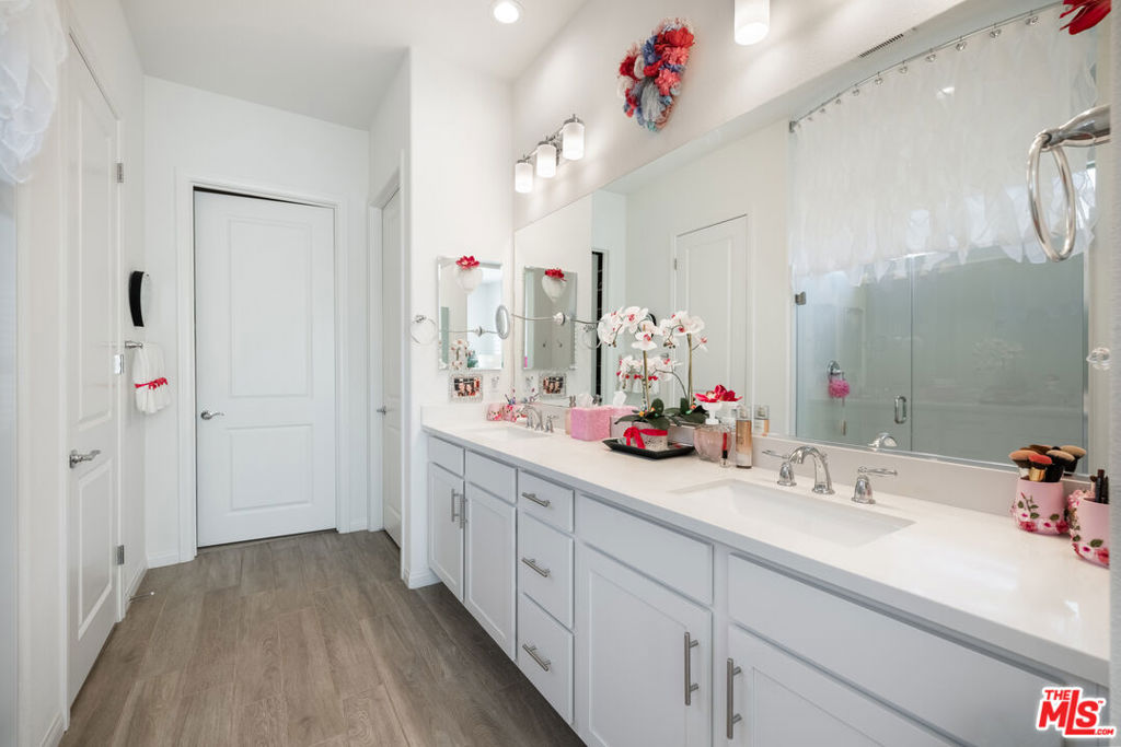 MLS #25615411 image #18