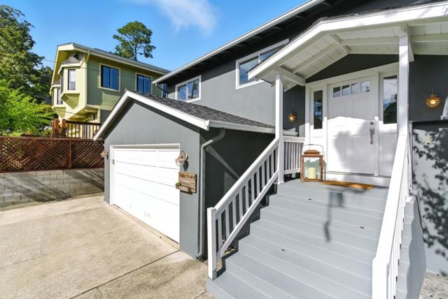 422 Portola Avenue, Half Moon Bay CA: https://media.crmls.org/mediaz/bf1a8466-9770-42dd-9d06-52e3bfafcce9.jpg