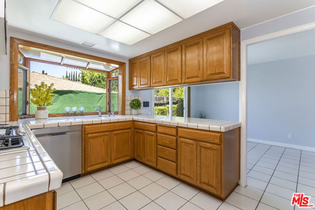 17133 Lorillard Street, Granada Hills CA: https://media.crmls.org/mediaz/bf1b5019-0c22-44dc-96e2-66a7d151b470.jpg