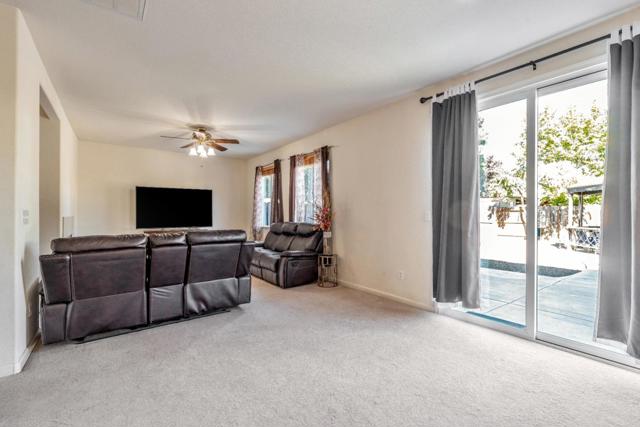1433 Brahma Street, Patterson CA: https://media.crmls.org/mediaz/bf1ca78f-b318-4e5f-890d-dc87bea520ef.jpg