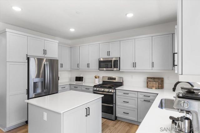 108 Lipizzan Ln, Fallbrook CA: https://media.crmls.org/mediaz/bf1cb6a2-c304-419b-9de2-b2ce1370a9cc.jpg