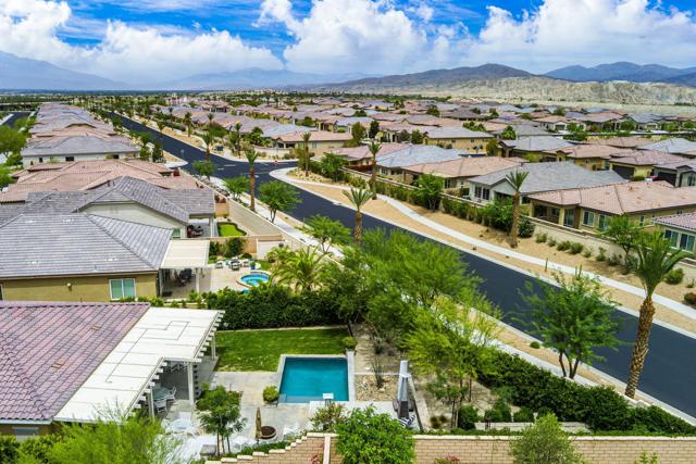 85568 Brovello Drive, Indio CA: https://media.crmls.org/mediaz/bf1d3b05-24c8-4f00-b968-d2b02fd36be2.jpg