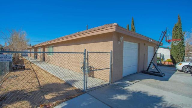 16475 Vine St, Hesperia, California 92345, ,Multi-Family,For Sale,Vine St,240025582SD