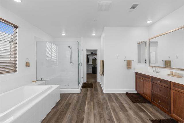 Detail Gallery Image 5 of 53 For 1749 Bowles Ct, Beaumont,  CA 92223 - 4 Beds | 3/1 Baths