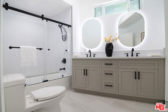 8155 Willow Glen Road, Los Angeles CA: https://media.crmls.org/mediaz/bf1fd037-c253-4cbe-81fa-a4671f35f85a.jpg