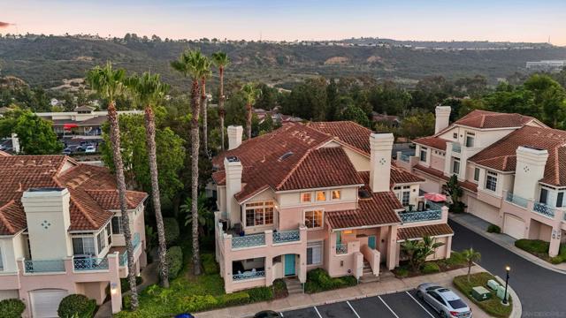 12670 Springbrook Dr, San Diego CA: https://media.crmls.org/mediaz/bf2013a0-fd03-4916-8baa-71049f6ba286.jpg