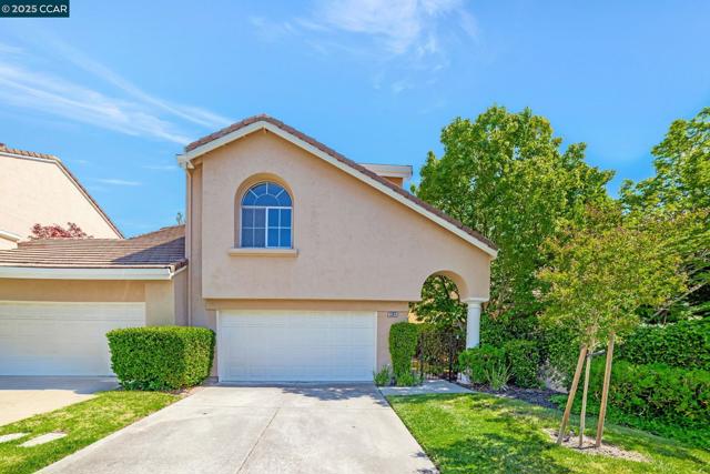 1364 Canyon Side Ave, San Ramon CA: https://media.crmls.org/mediaz/bf201fa5-3489-47d3-add4-02a7f78c7526.jpg