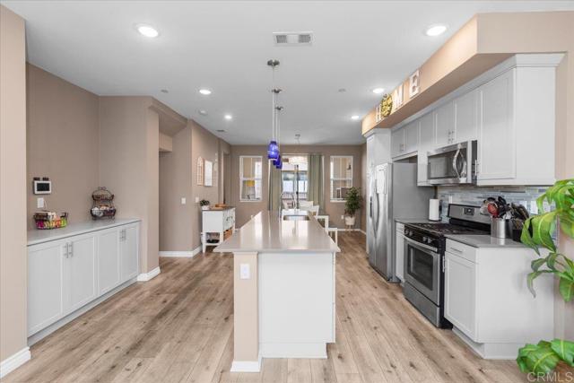 1251 Paseo Sea Breeze, San Diego CA: https://media.crmls.org/mediaz/bf20254a-b2f7-4e9b-b09a-21542799113d.jpg
