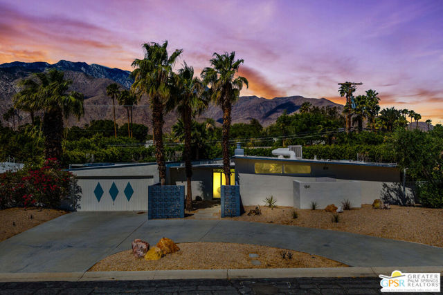 1841 N Berne Drive, Palm Springs CA: https://media.crmls.org/mediaz/bf207444-4b32-47f9-ab8f-d97f2d2aaf9f.jpg