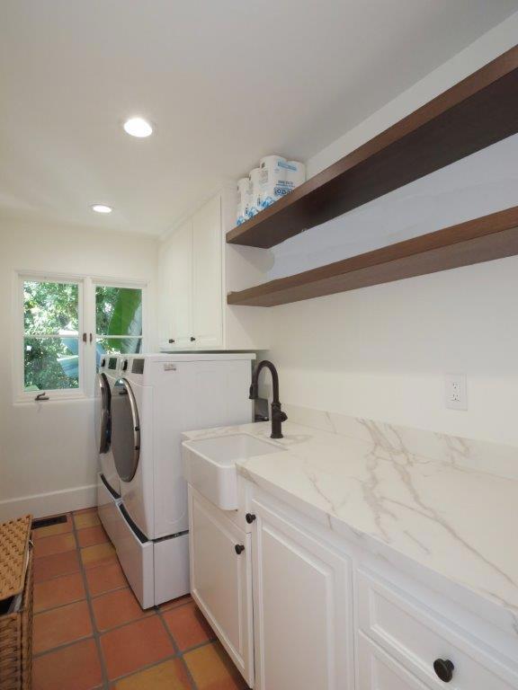 32524 Seacliff Drive, Rancho Palos Verdes CA: https://media.crmls.org/mediaz/bf209a59-c72b-4e02-894b-cafbd9a126c4.jpg