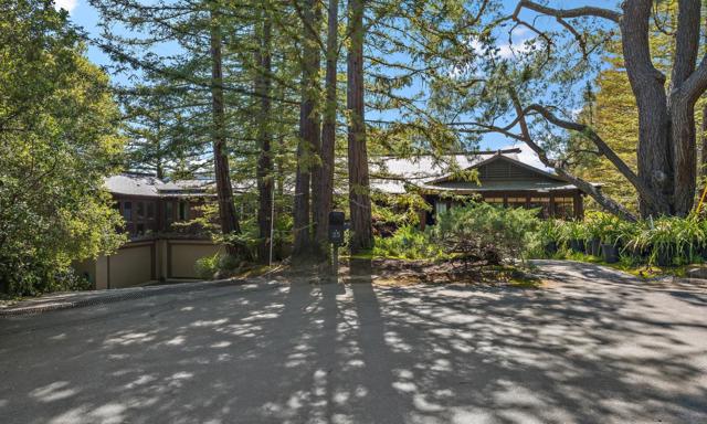 25 Toro Court, Portola Valley CA: https://media.crmls.org/mediaz/bf22e7d8-e997-477f-8931-ec51ec531345.jpg
