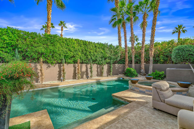 79200 Jack Rabbit Trail, La Quinta CA: https://media.crmls.org/mediaz/bf23a74d-e8cb-4d2c-b4f7-3fe822712dcc.jpg