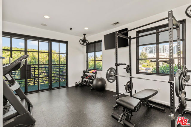 3159 Thatcher Avenue, Marina del Rey CA: https://media.crmls.org/mediaz/bf241d7c-72d1-472b-9bbd-81ceb3c7da9b.jpg